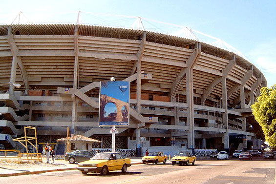 Estadio Jalisco por fuera Estadio Jalisco por fuera